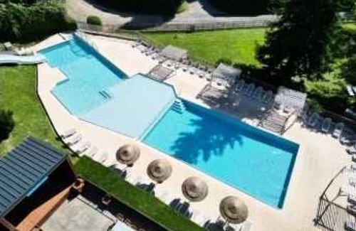 Saint-Geniez-d'Olt Chalet De Esquí | Chalet 4 étoiles - Parc aquatique - efah0h