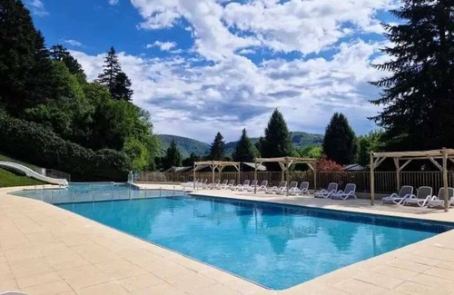 Saint-Geniez-d'Olt Chalet De Esquí | Chalet 4 étoiles - Parc aquatique - efah0h