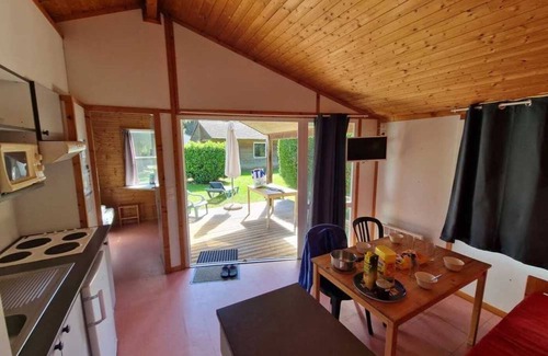 Saint-Geniez-d'Olt Chalet De Esquí | Chalet 4 étoiles - Parc aquatique - efah0i