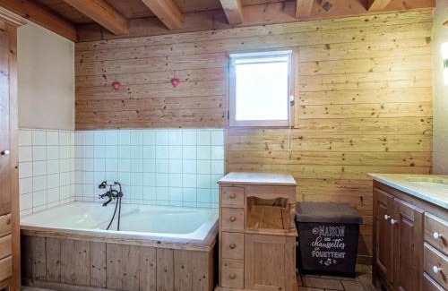 La Clusaz Chalet De Esquí | Chalet 4 Étoiles 13 Pers. à La Clusaz - Grande Terrasse, Garage, WIFI, Arrêt Skibus à Proximité - FR-1-437-81