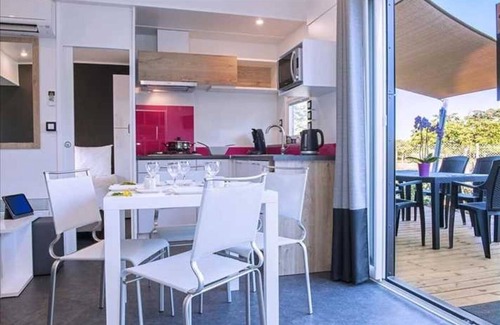 Les Cabanes de Fleury Chalet De Esquí | Chalet 4 étoiles - Parc aquatique - efbh0i