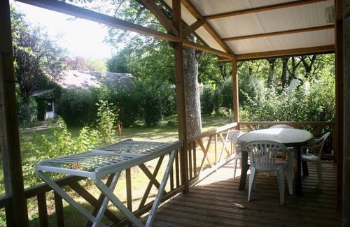 Monceaux-sur-Dordogne Chalet De Esquí | Chalet 4 étoiles - Piscine - ef0bif