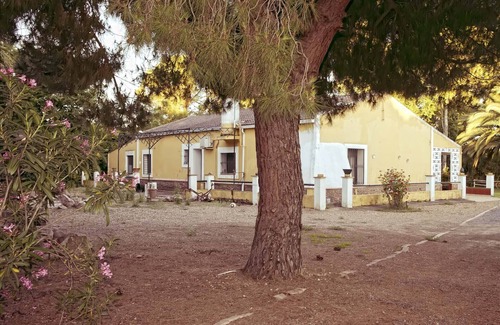 Puebla de la Calzada Villa | Chalet, 4 habitaciones,piscina...