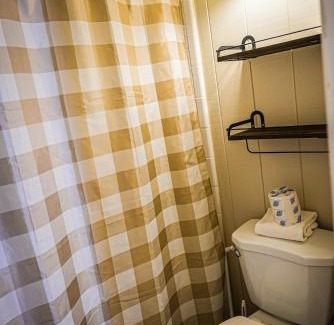 Pine Mountain Chalet De Esquí | Chalet #66- a rare gem steps from swimming pool