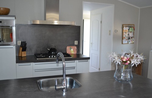 Serooskerke Chalet De Esquí | Chalet 76 en Zelanda en un camping para niños cerca de la playa y Veere.