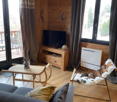 Saint-Pierre-dels-Forcats Chalet De Esquí | chalet au pieds des pistes le cambre aze