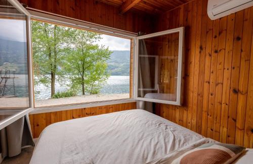 Tenna Chalet De Esquí | Chalet Alessandrini - Private Lakeside Beach