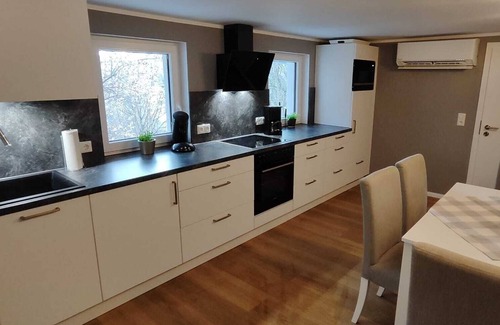 Heringhausen Apartamento | Chalet am Diemelsee vacation apartment with terrace in Sauerland Willingen Winterberg