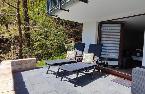 Heringhausen Apartamento | Chalet am Diemelsee vacation apartment with terrace in Sauerland Willingen Winterberg