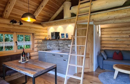Bad Brambach Chalet De Esquí | Chalet 'Am See' with Mountain View, Private Terrace and Wi-Fi