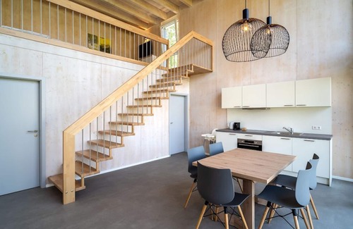 Leipheim Apartamento | Chalet am Sonnensee 2 mit Moderner Einbauküche