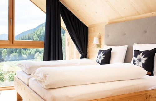 Mallnitz Alquiler De RV | Chalet Ankogel without stone bathtub - HOCHoben camp & explore