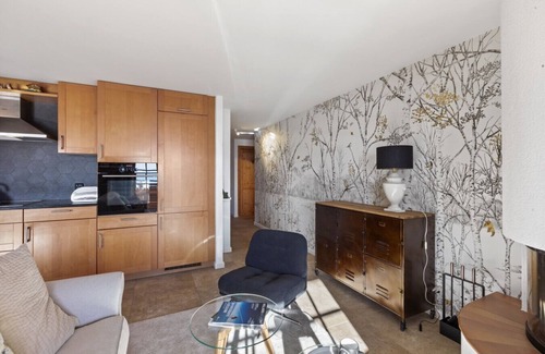 Chesieres Apartamento | Chalet apartment with balcony and view of the Alps