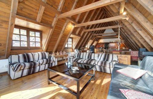 Tredos Casa | Chalet Aranés Santa María cerca de Baqueira-Beret by Eth Flòc