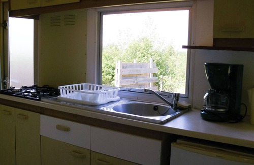 Moux-en-Morvan Casa | Chalet at the edge of the lake of Settons! mobil home on closed ground, animals accepted!