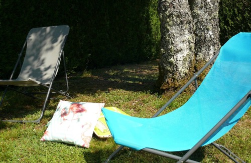 Moux-en-Morvan Casa | Chalet at the edge of the lake of Settons! mobil home on closed ground, animals accepted!
