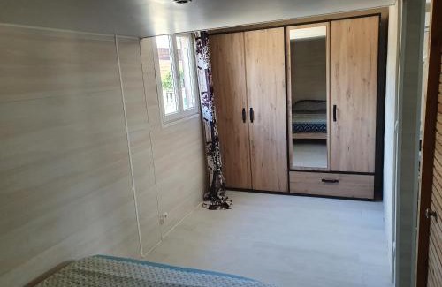 Les Breviaires Chalet De Esquí | Chalet au cœur de la foret de Rambouillet
