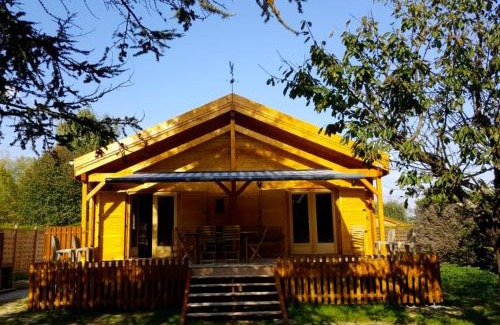 Saint-Sauveur-les-Bray Chalet De Esquí | Chalet au Domaine de la Goujonne
