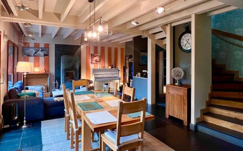 Brennes Cama Y Desayuno | Chalet avec recharge électrique !
