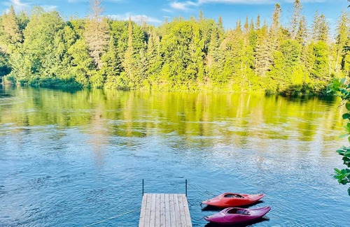 Shannon Chalet De Esquí | Chalet avec spa et vue sur la rivière Jacques-Cartier