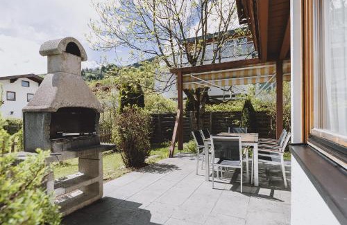 Schuttdorf Chalet De Esquí | Chalet Badia by we rent, SUMMERCARD INCLUDED