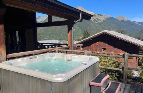 La Cote-d'Arbroz Chalet De Esquí | Chalet Balata - Charming chalet with hot tub and views