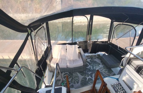 Ville-Marie Alquiler De Eote | Chalet Boat in the heart of Montreal