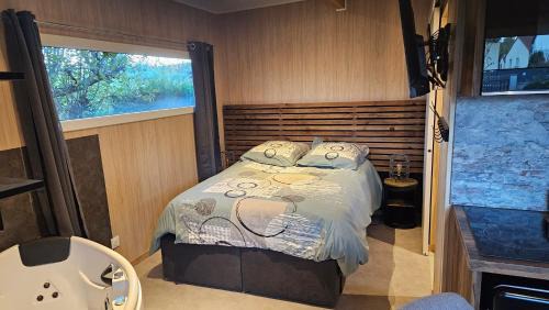 Le Puy-en-Velay Chalet De Esquí | Chalet bois pour 2 avec balnéo