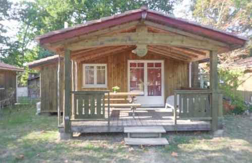 Ares Chalet De Esquí | Chalet bois tout équipé 35 m2 2 chambres terrasse couverte place parking piscine collective 4 personnes