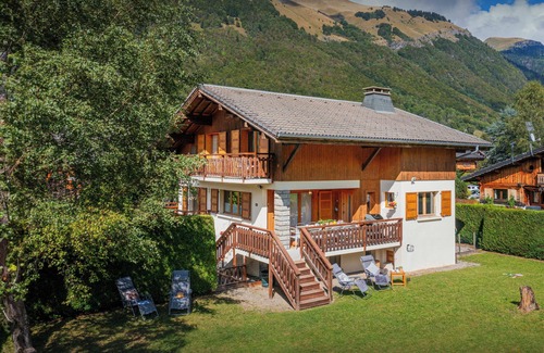 Montriond Chalet De Esquí | Chalet Bolay - family base for 8 with garden & hot tub - OVO Network