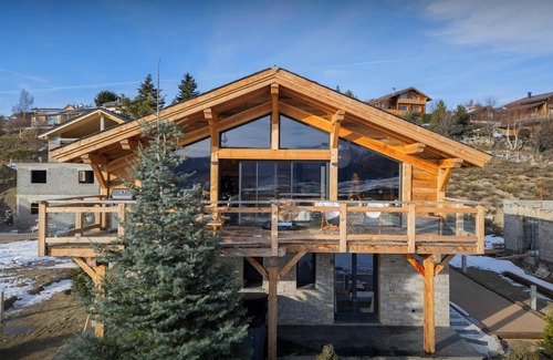 Font-Romeu-Odeillo-Via Chalet De Esquí | Chalet Càlid - alpine holiday with breathtaking views 10p - OVO Network