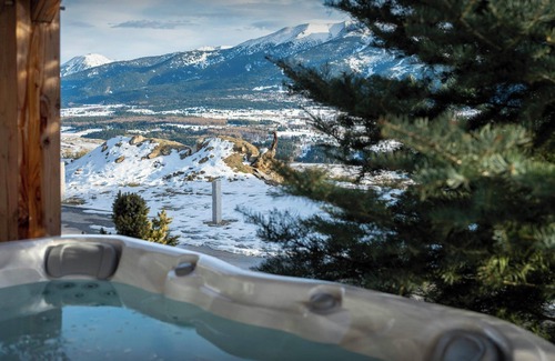 Font-Romeu-Odeillo-Via Chalet De Esquí | Chalet Càlid - alpine holiday with breathtaking views 10p - OVO Network
