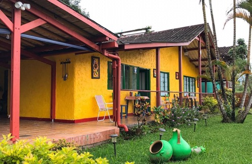Salento Chalet De Esquí | CHALET CAFE Y ARTE, (Mi taller, inspiración y mi vida. Para mis invitados ahora.