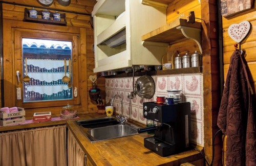 Cutigliano Chalet De Esquí | Chalet 'Casina Di Fata Mirtilla' with Mountain View, Private Terrace and Wi-Fi