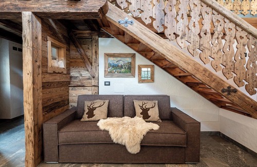 San Giovanni di Fassa Chalet De Esquí | Chalet "Catinaccio Rosengarten 56" con vistas a la montaña, jardín y Wi-Fi