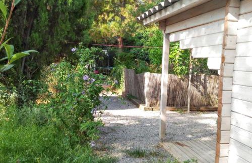 Poussan Chalet De Esquí | Chalet charmant à Poussan avec jardin privé et barbecue