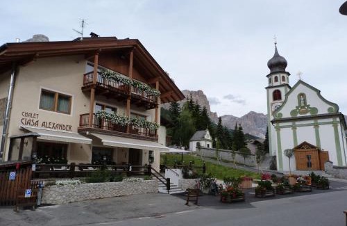 San Cassiano Cama Y Desayuno | Chalet Ciasa Alexander