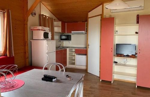 Agde Chalet De Esquí | Chalet climatisé 6 pers., piscine chauffée, parking, terrasse teck, calme près plages et commerces - FR-1-607-59