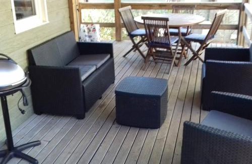 Agde Chalet De Esquí | Chalet climatisé avec piscine chauffée et parking dans une pinède calme - FR-1-607-64