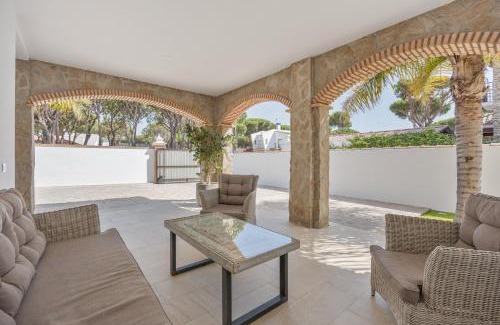 Chiclana de la Frontera Casa | Chalet con Piscina en Chiclana