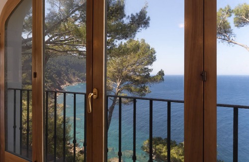 Banyalbufar Chalet De Esquí | Chalet con vistas panorámicas en primera línea de mar