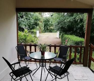 Vaas Chalet De Esquí | Chalet cosy à Vaas avec vue sur le lac
