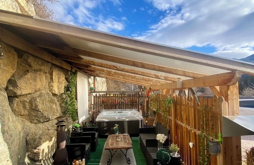 Guillestre Chalet De Esquí | Chalet Couple Avec Jacuzzi Privatif