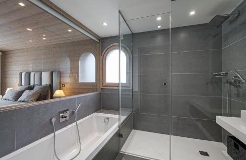 Le Praz Chalet De Esquí | Chalet d'Exception avec Piscine, Sauna et Hammam à Courchevel - FR-1-568-6
