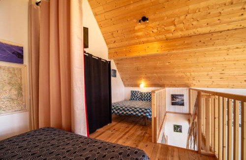 Arrodets-ez-Angles Chalet De Esquí | Chalet dans les Hautes- Pyrénées entre Lourdes et Bagnères Calme et Vue magnifique