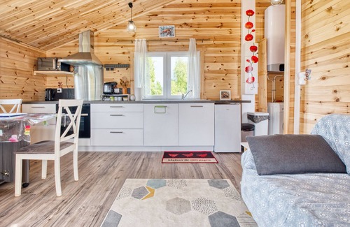 Thenac Chalet De Esquí | Chalet 'De Campagne En Dordogne' con terraza privada y jardín privado
