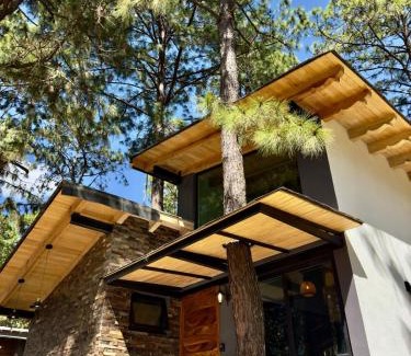 Mazamitla Chalet De Esquí | Chalet de Montaña con Jacuzzi y Futbolito