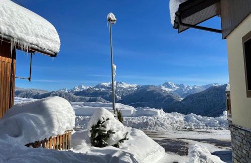 Doucy-Combelouviere Chalet De Esquí | Chalet de montagne au cœur de Doucy
