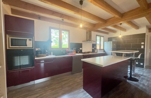 Turenne Chalet De Esquí | Chalet de Russac - 6 personnes - Jardin clôturé avec terrasse aménagée