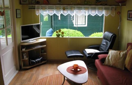 Onderdijk Apartamento | Chalet direkt an der Gracht mit eigenem Bootsanlegesteiger